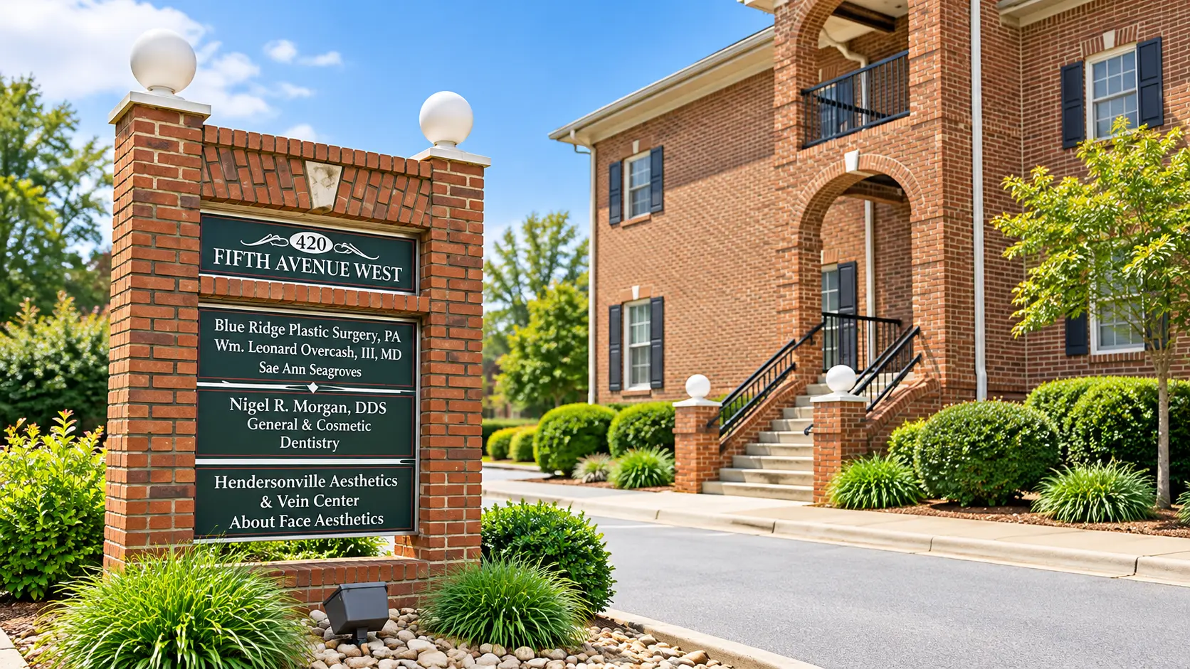 Directory sign at 420 Fifth Avenue West in Hendersonville, NC, listing Nigel R. Morgan, DDS, General and Cosmetic Dentistry