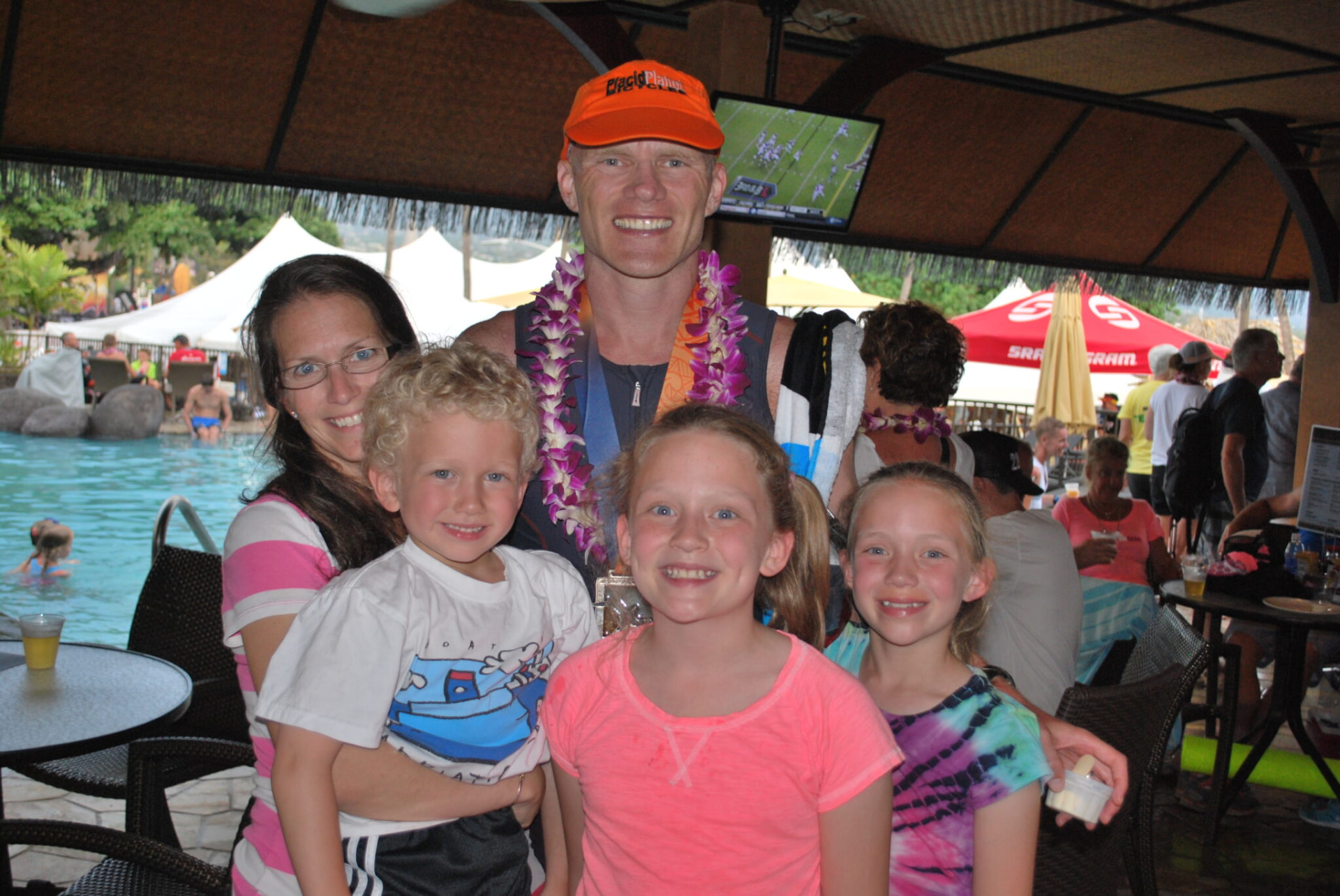 Dr. Nigel Morgan with his wife Felisa and their three children in Kona, Hawaii